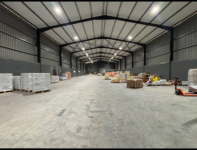 1,620M² WAREHOUSE TO LET IN VERULAM RURAL